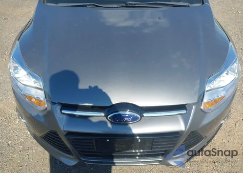 2012 Ford Focus Se z USA, uszkodzony, nr VIN 1FAHP3F27CL408433